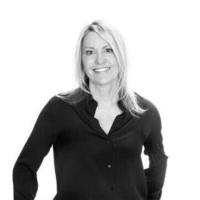 Stephanie Lyon