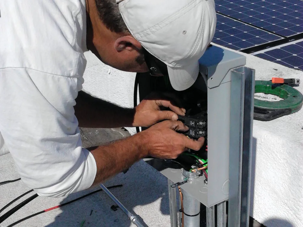 Rooftop solar disconnect wiring by Brett Hinck Electrical