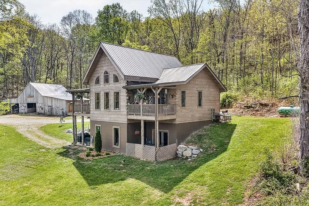 1218 Moody Rd