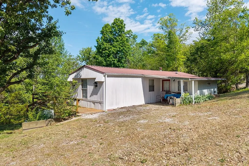 156 Lakeview Heights