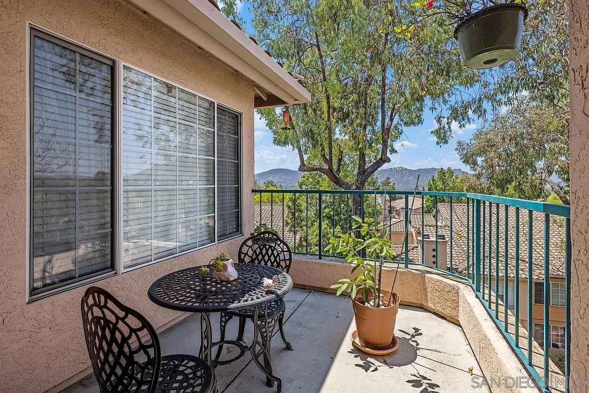 18557 Caminito Pasadero Unit 389
