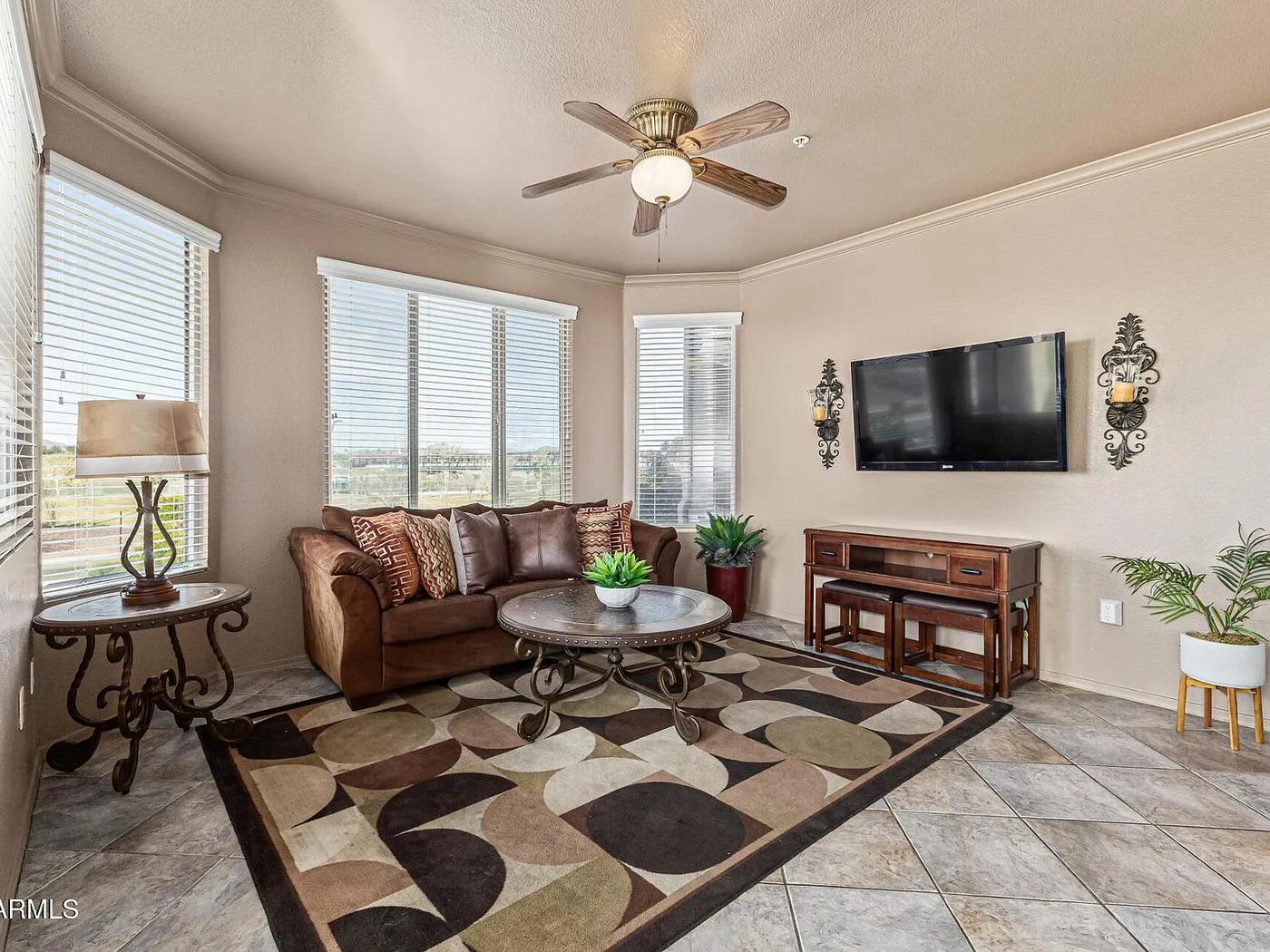 425 W Rio Salado Pkwy Unit 101