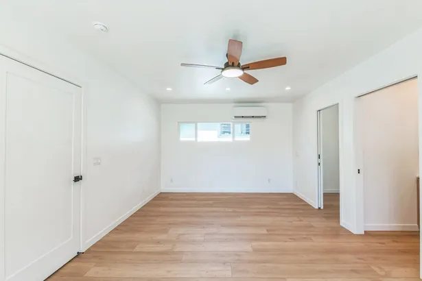 ADU interior with mini split and ceiling fan by Merribuild
